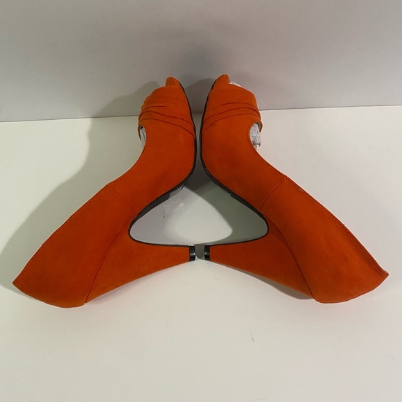 Qupid Women's 7.5 & 7 Orange Heels - Picture 4 of 8